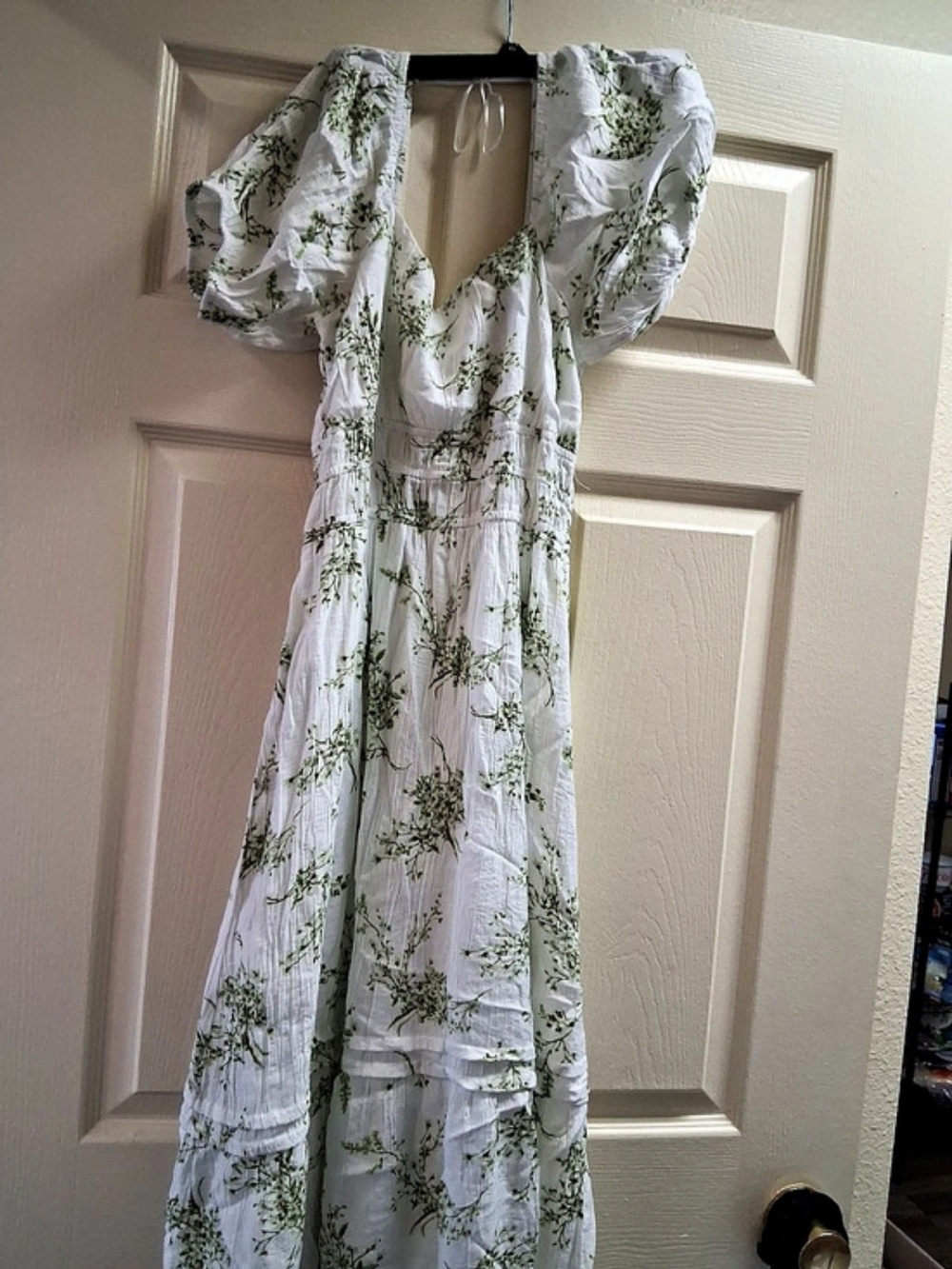 Max + Ash Floral Maxi Dress in White & Green Medium Like New